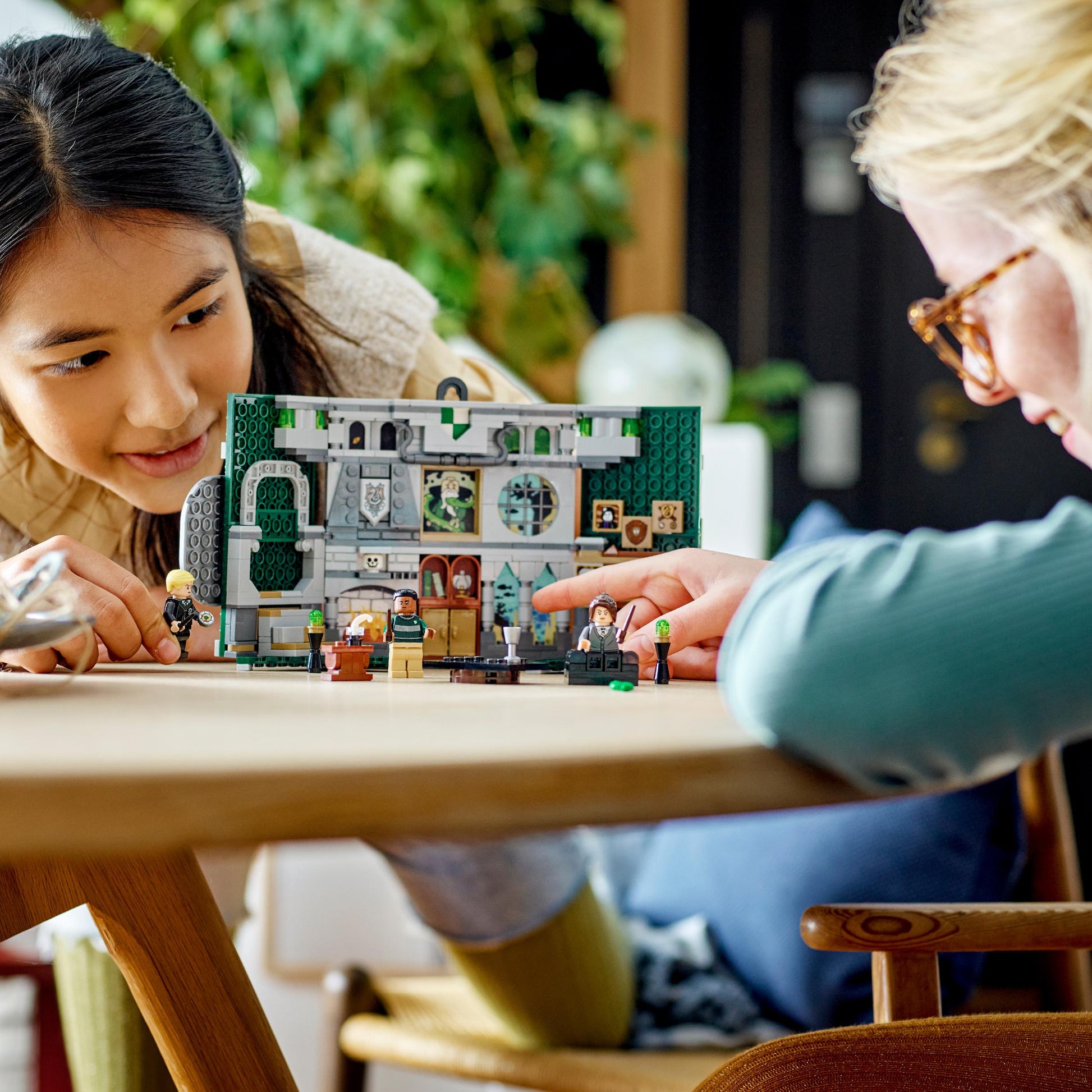 Lego Harry Potter 76410 Slytherin House Banner (C)