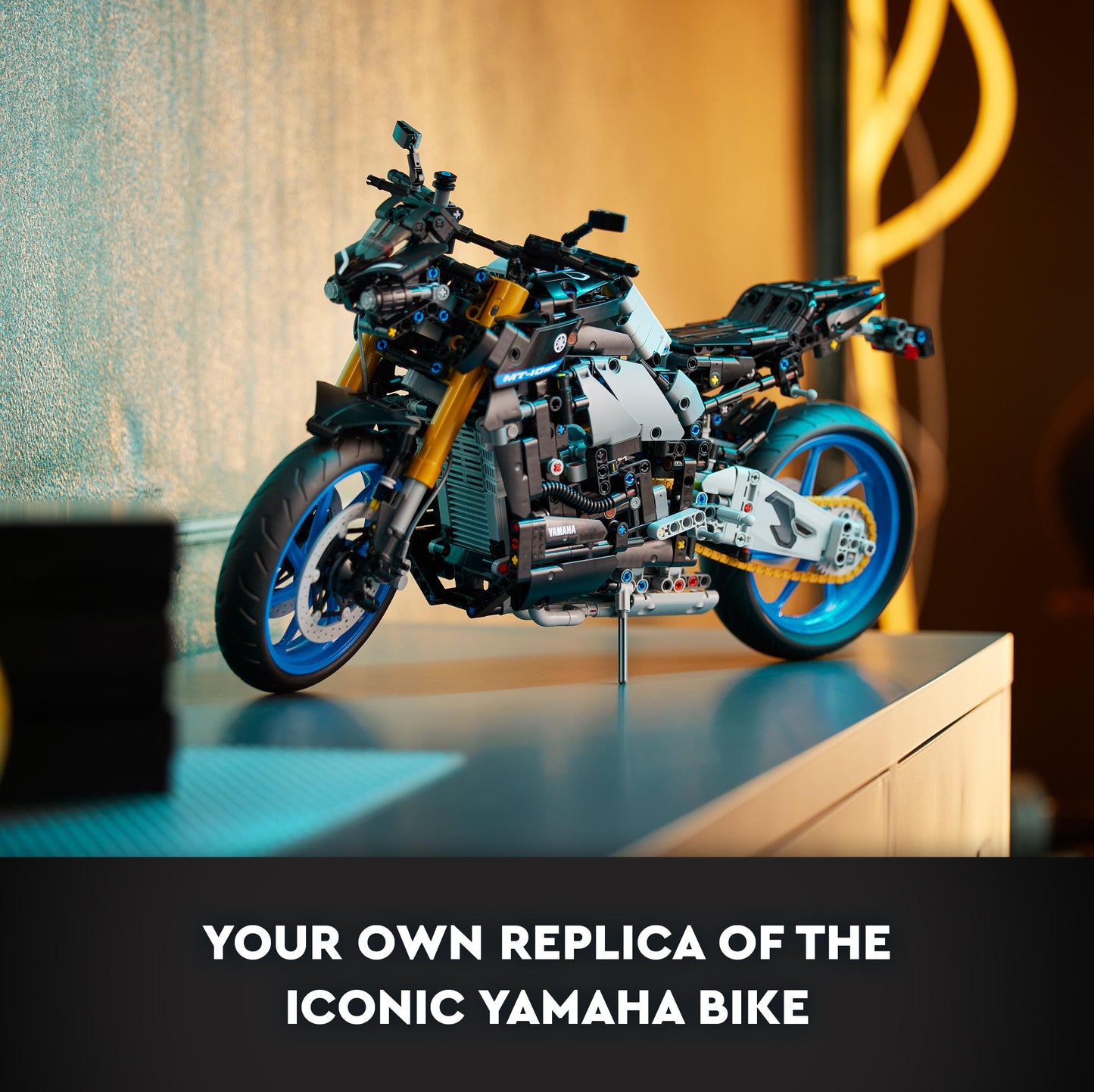 Lego Technic 42159 Yamaha MT-10 SP