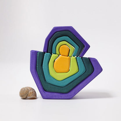 Grimms Small Earth