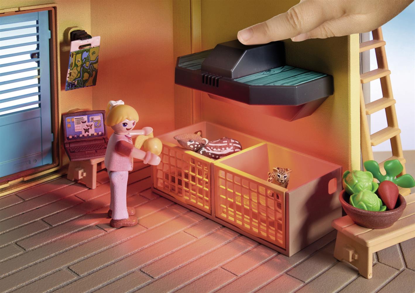 Playmobil 71007 Wiltopia Animal Care Station