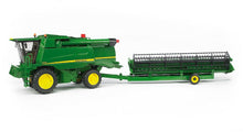 Bruder John Deere Combine Harvester T670i