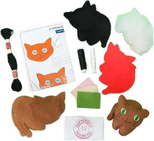 Buttonbag Kitten Crew